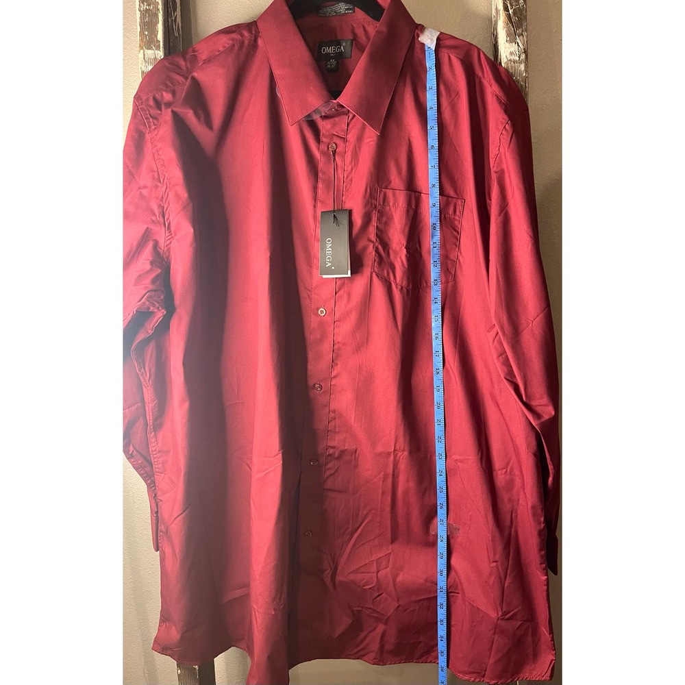 Burgundy Dress Shirt with Classic Collar and Smooth Finish - Picture 4 of 6